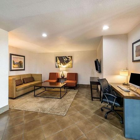 Quality Inn & Suites Garland - East Dallas Eksteriør billede