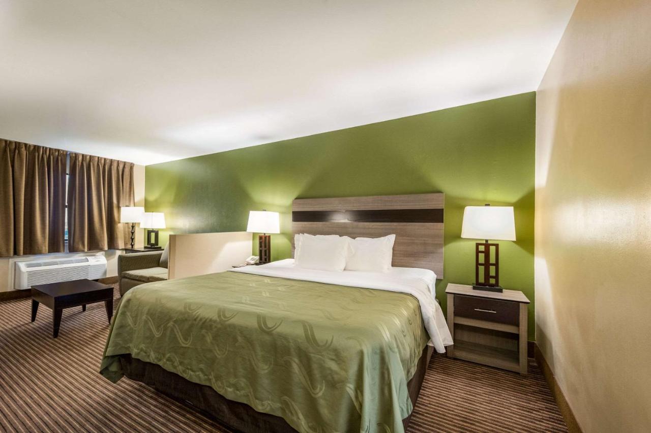 Quality Inn & Suites Garland - East Dallas Eksteriør billede