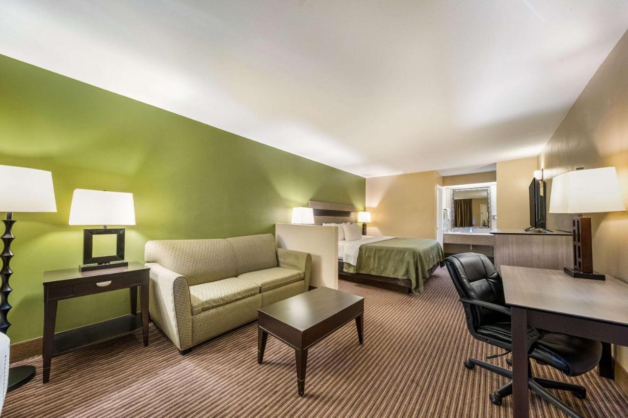 Quality Inn & Suites Garland - East Dallas Eksteriør billede