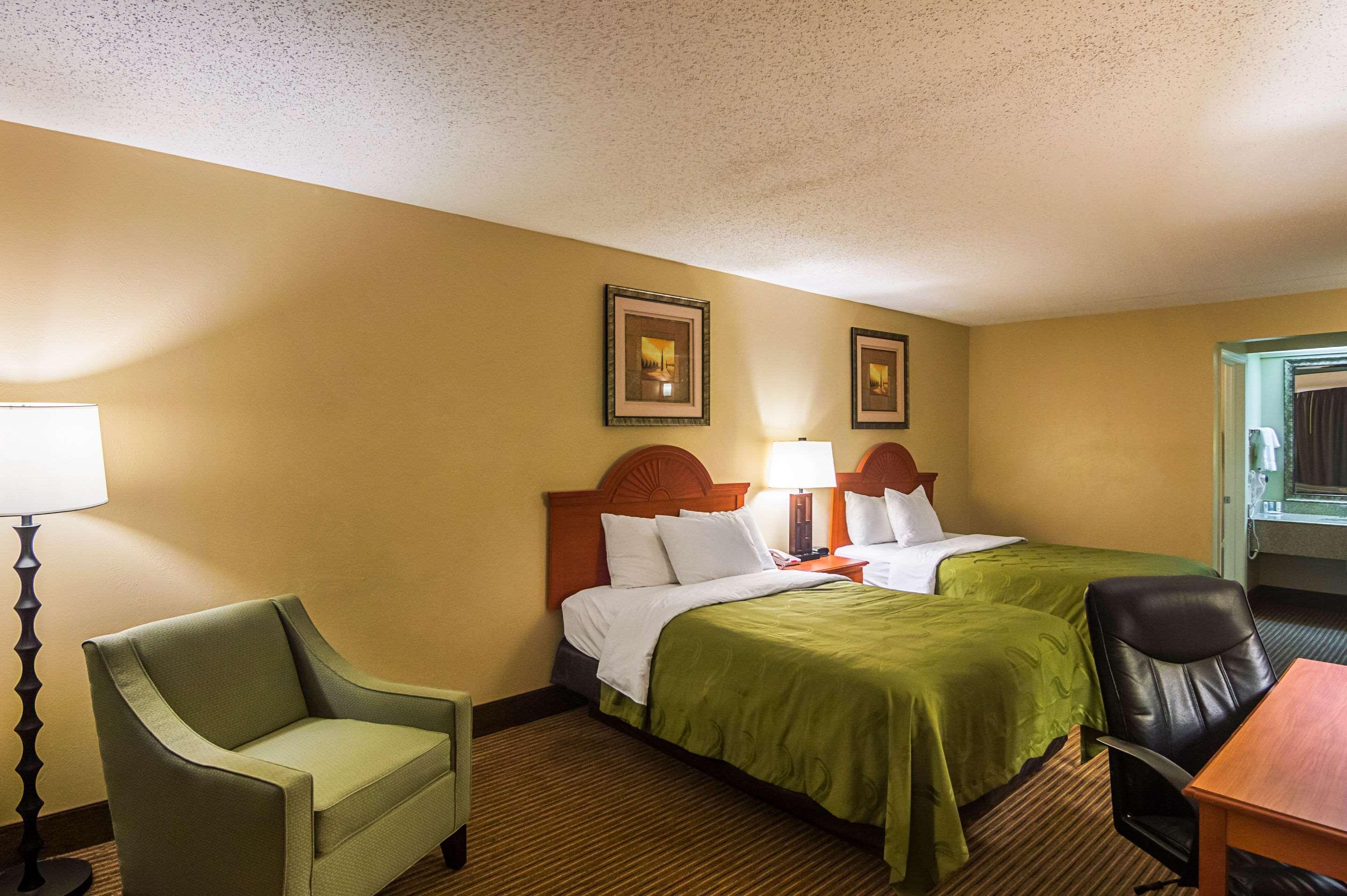 Quality Inn & Suites Garland - East Dallas Eksteriør billede