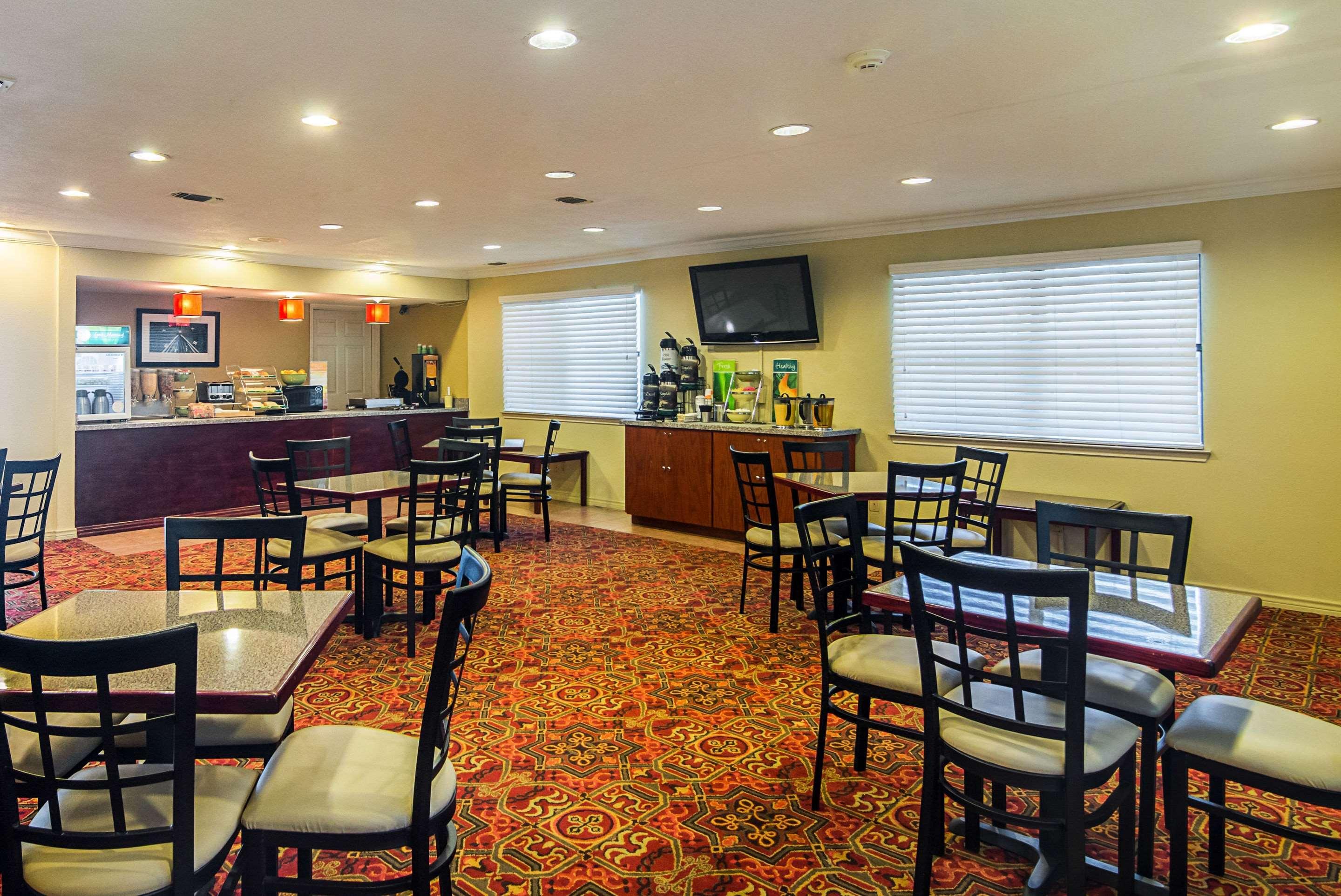 Quality Inn & Suites Garland - East Dallas Eksteriør billede