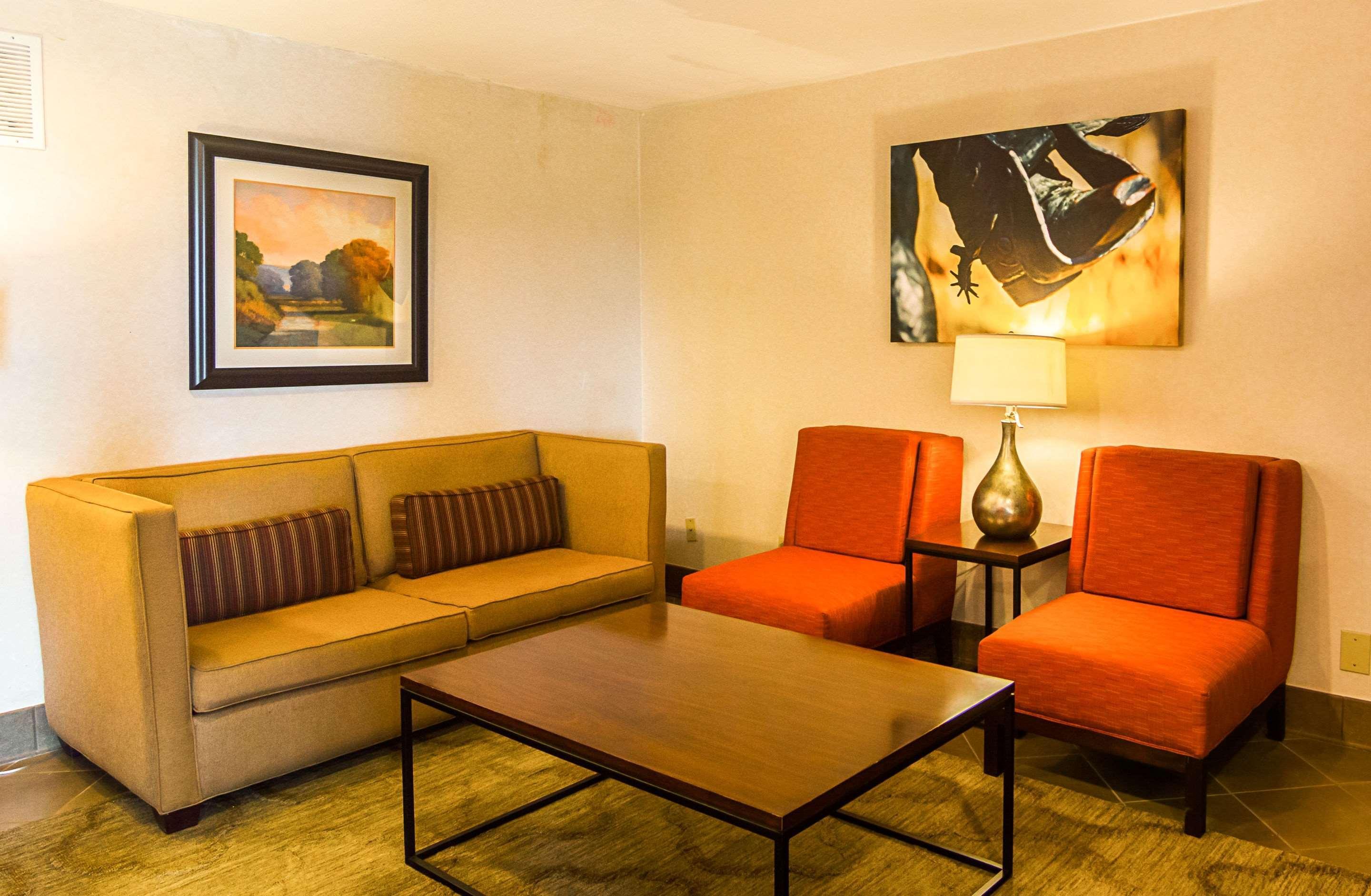 Quality Inn & Suites Garland - East Dallas Eksteriør billede