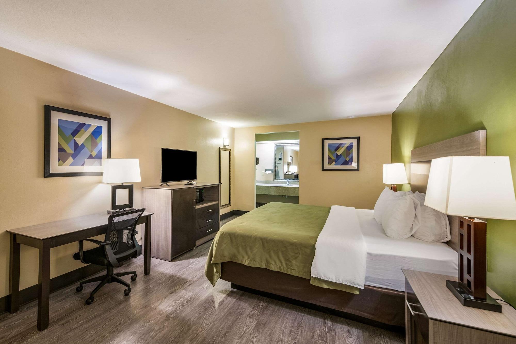 Quality Inn & Suites Garland - East Dallas Eksteriør billede