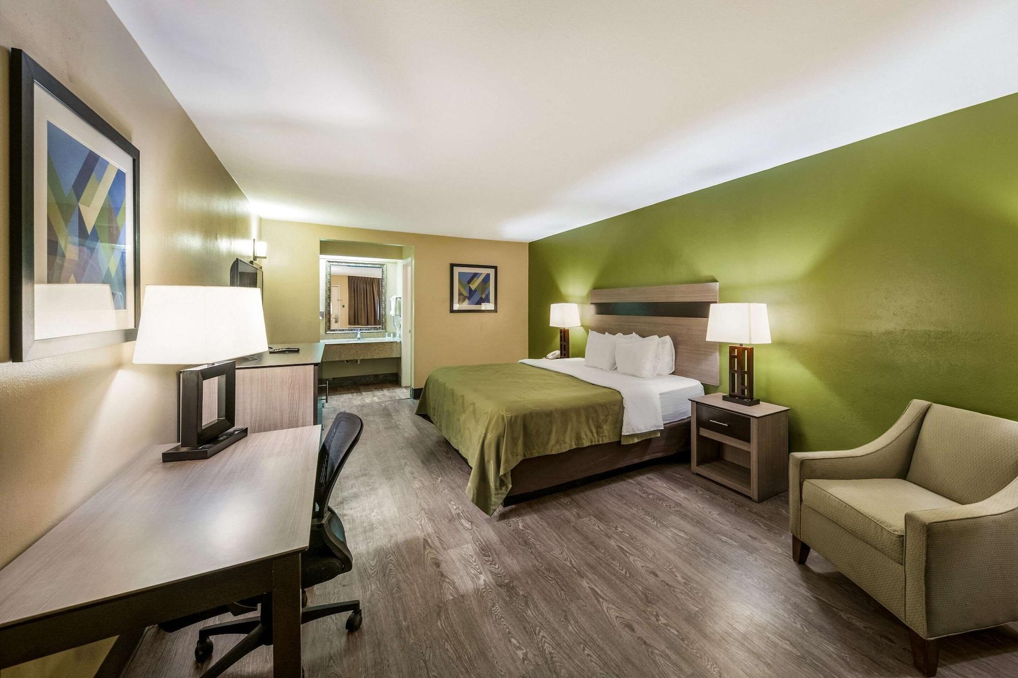 Quality Inn & Suites Garland - East Dallas Eksteriør billede