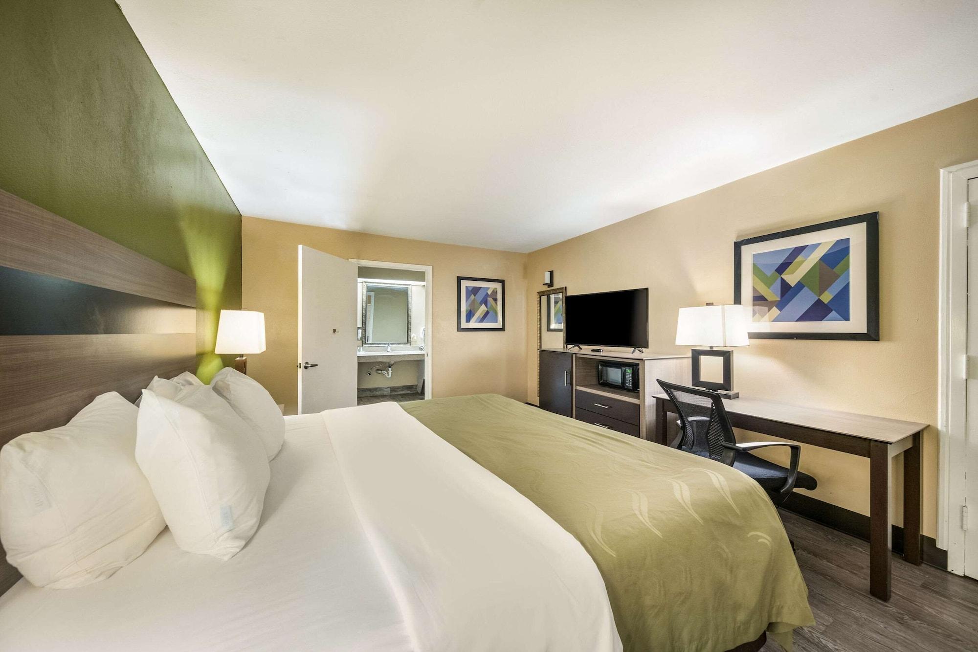 Quality Inn & Suites Garland - East Dallas Eksteriør billede